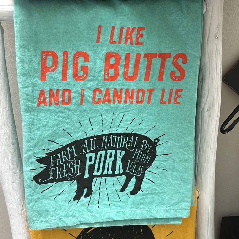 Pig Butts Hand Towel